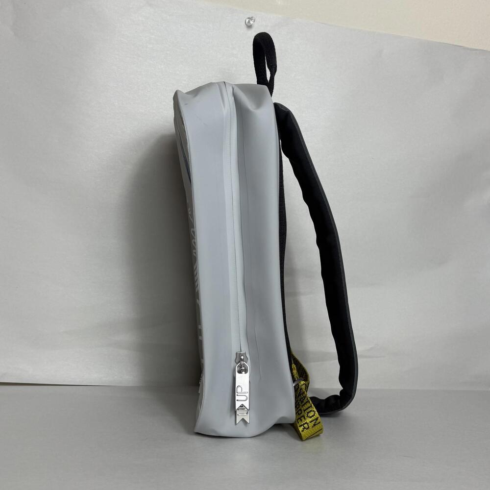 Stylish Waterproof Backpack - Modern Design - Picture 6 of 8